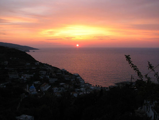 圣托亚里岛观赏日落