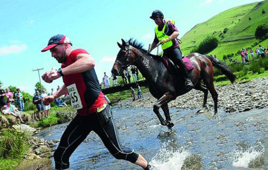 人与马的较量：英国威尔士
