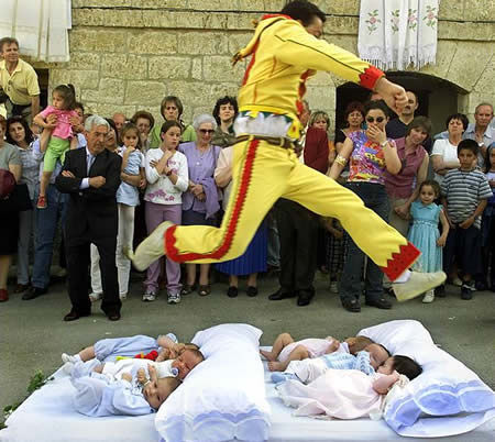 西班牙跳婴节