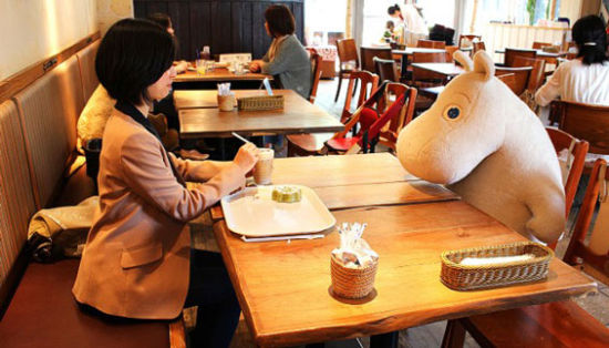 日本摆脱孤独咖啡馆 寂寞女人们的心灵抚慰